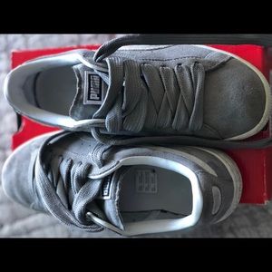 PUMA Classic Suede Sneaker